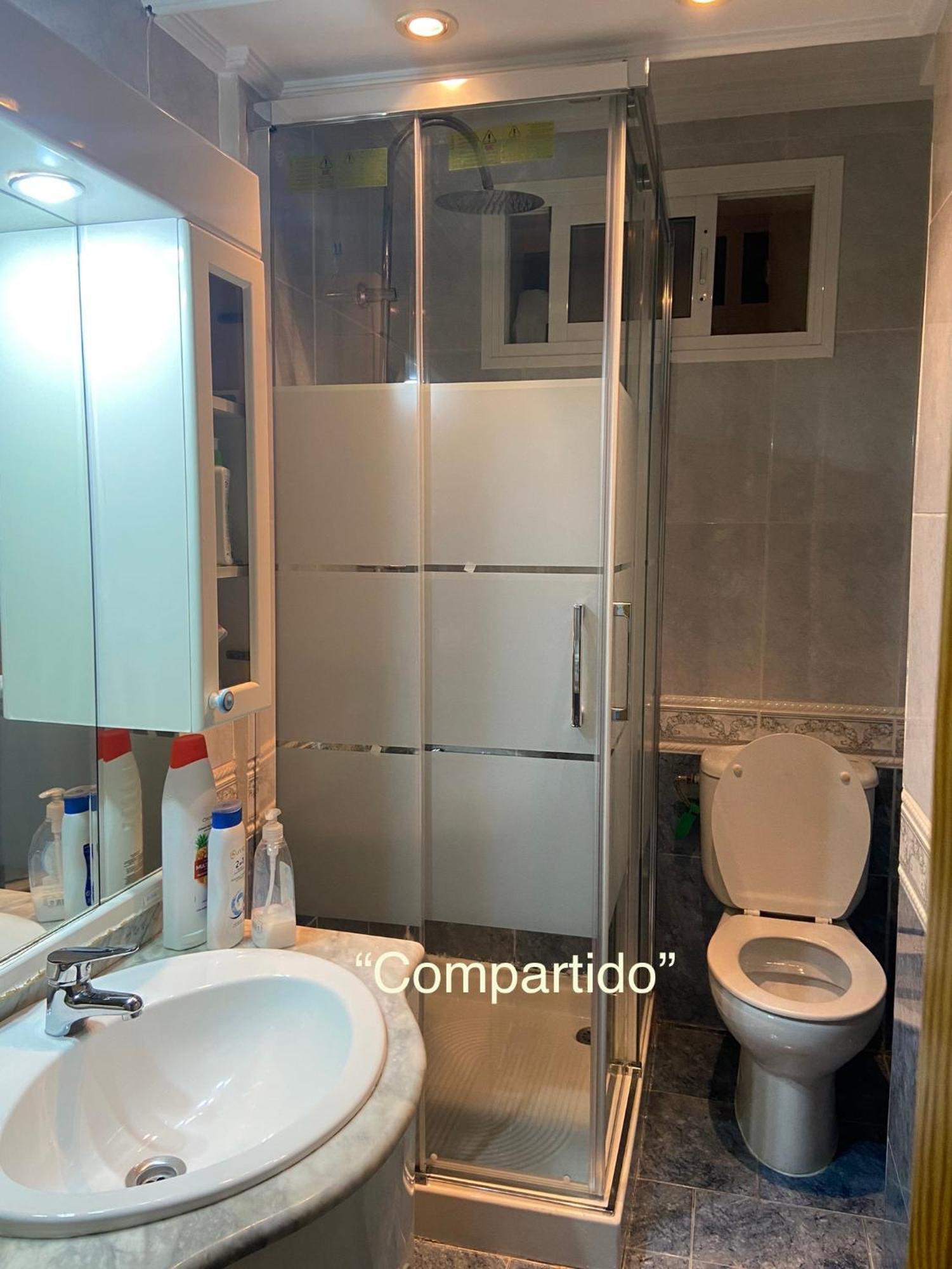 Habitacion Con Cama Matrimonial En Μάλαγα Εξωτερικό φωτογραφία