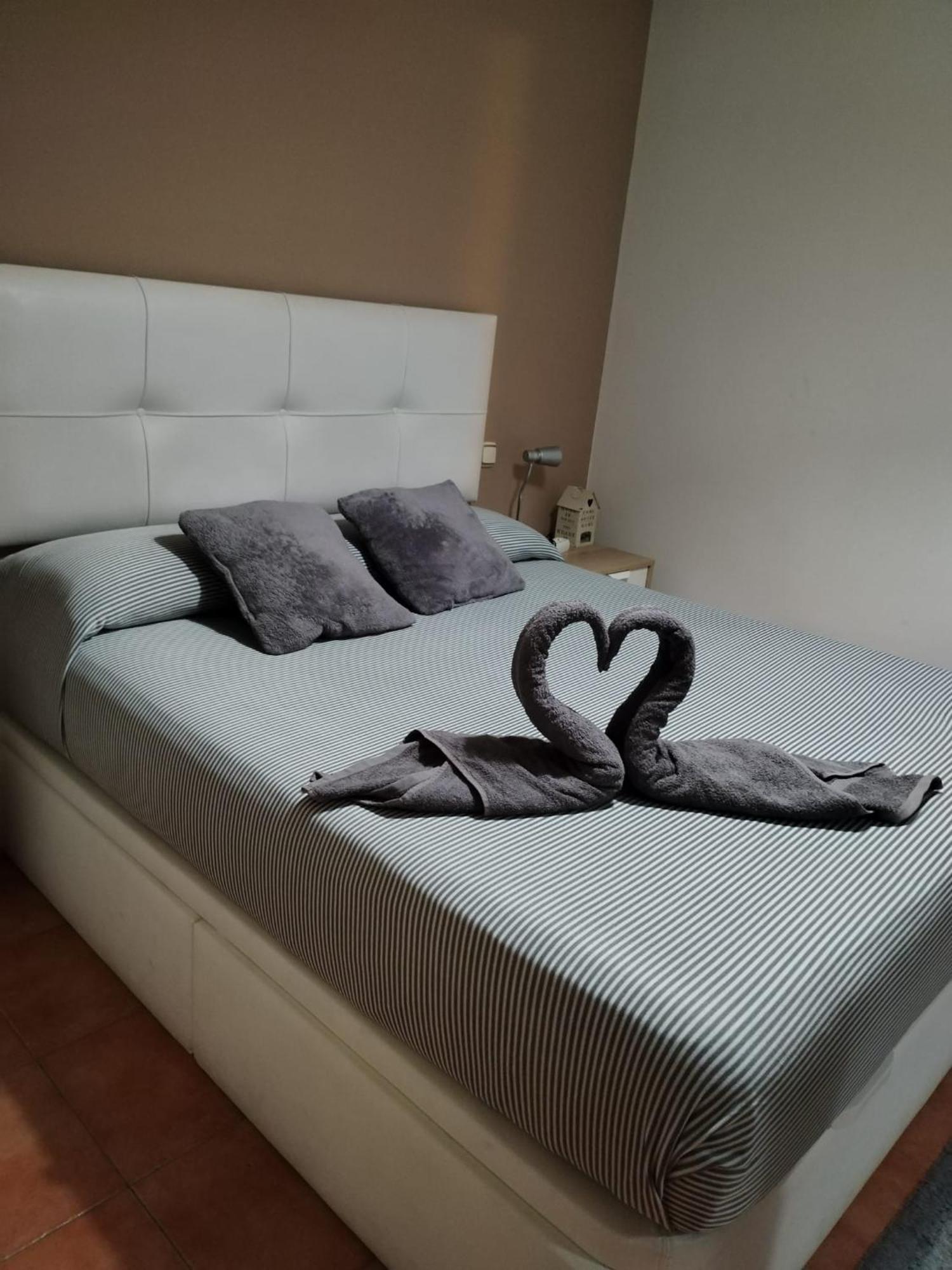 Habitacion Con Cama Matrimonial En Μάλαγα Εξωτερικό φωτογραφία