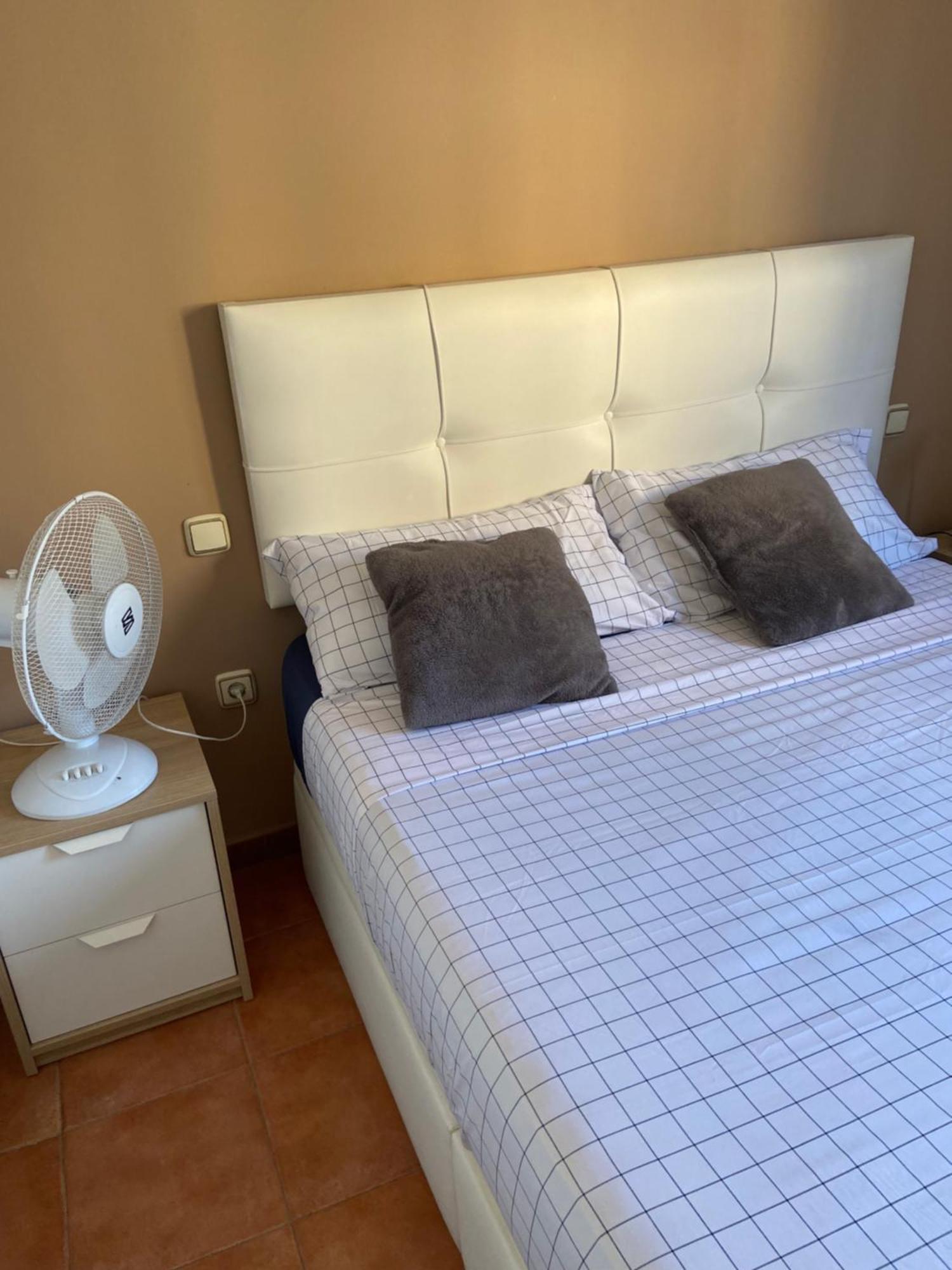 Habitacion Con Cama Matrimonial En Μάλαγα Εξωτερικό φωτογραφία